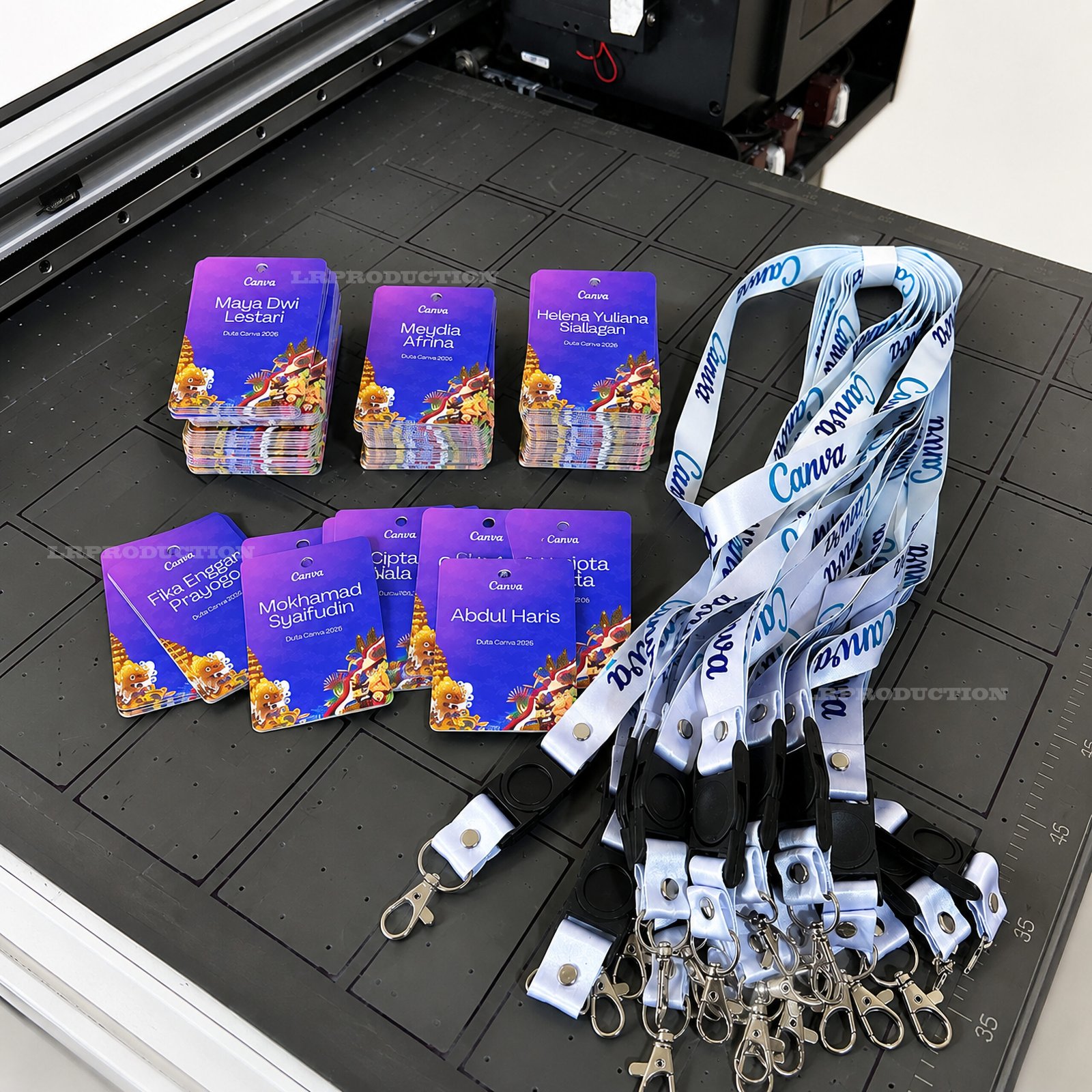 Custom Lanyard & ID Card Berkualitas untuk Event Profesional – Terima Kasih Canva atas Kepercayaannya kepada LRPRODUCTION
